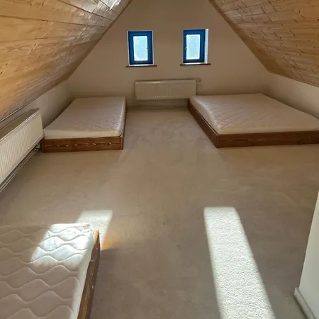 Vakantiehuis Stajnhaus Dubice Rehlovice